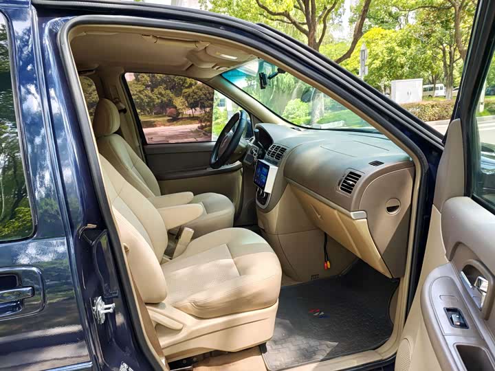 Buick GL8 2014 2.4L shu shi ban