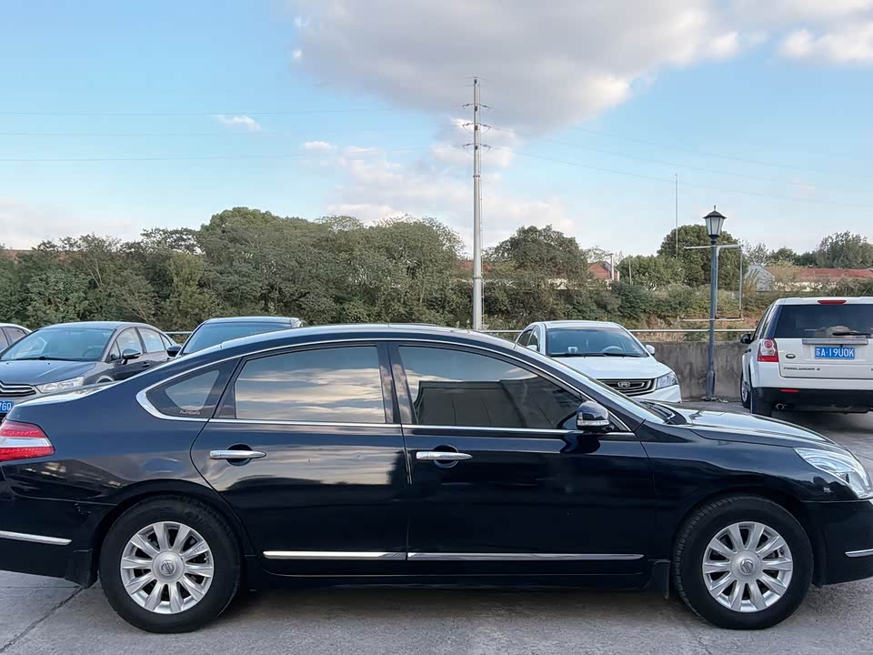 Nissan Teana