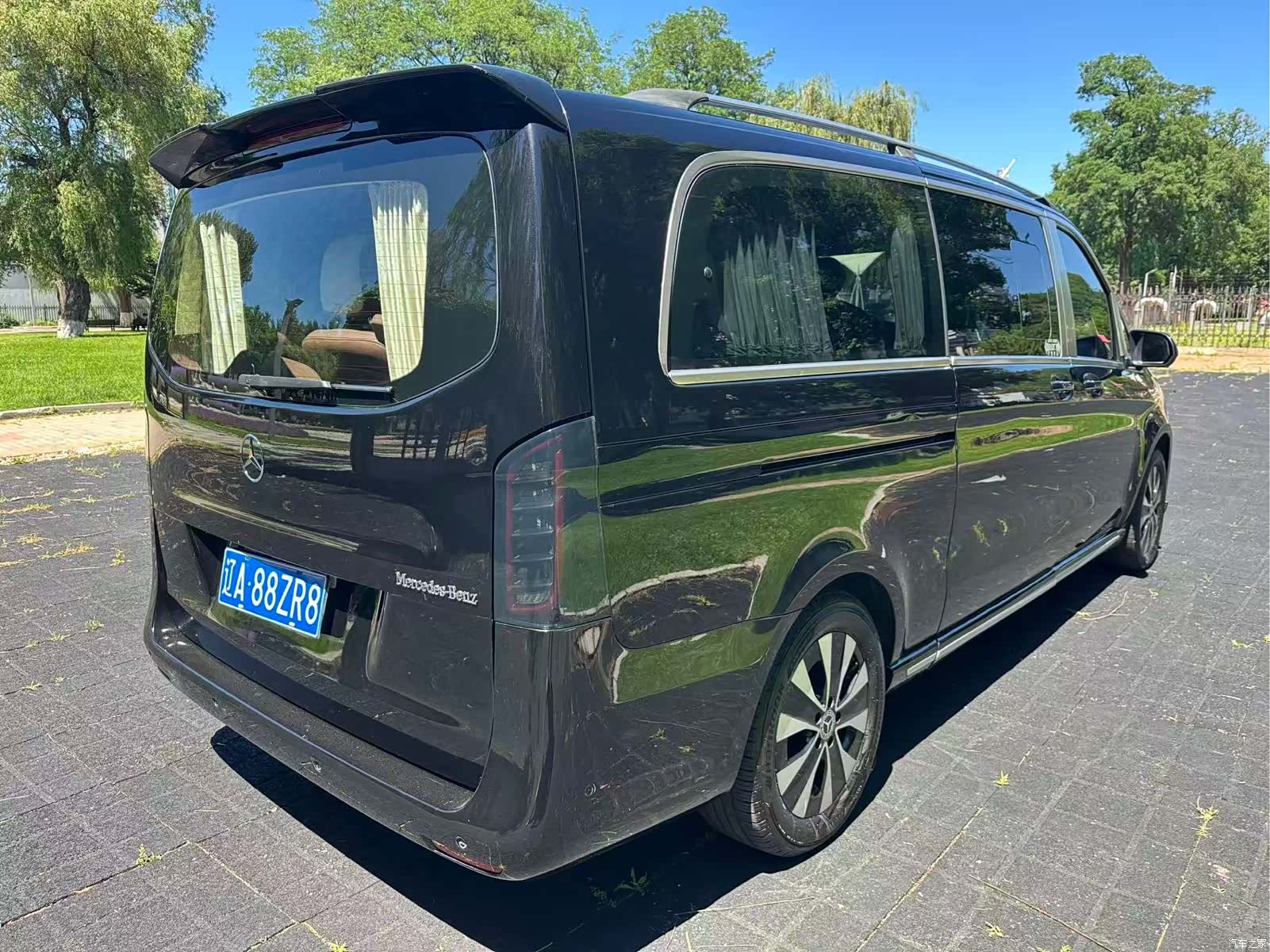 Mercedes-Benz 7, 2023 7