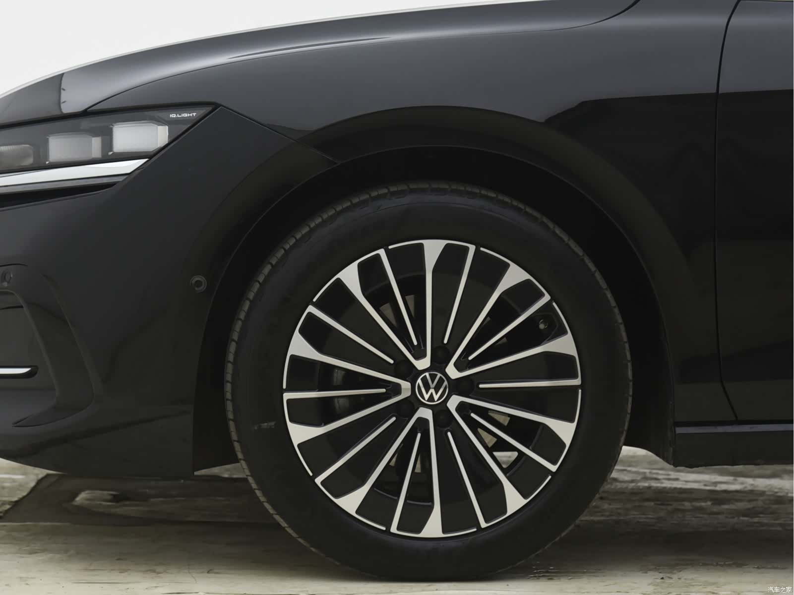 Volkswagen Magotan, 2025 13