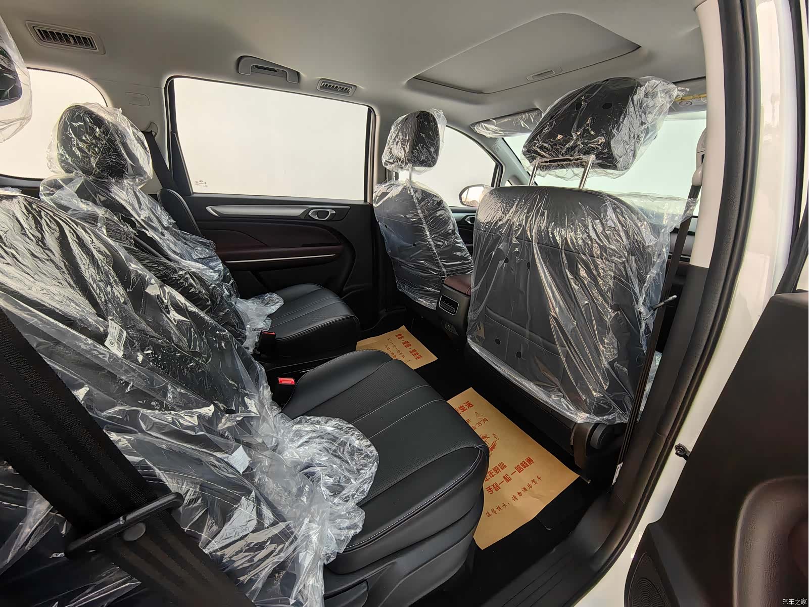 Trumpchi M6, 2026 14