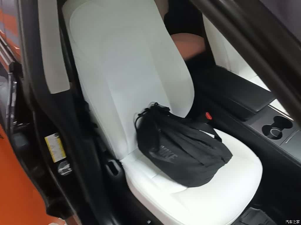 Tesla Model Y, 2024 25