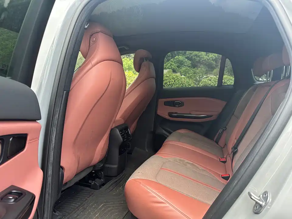 NIO EC6
