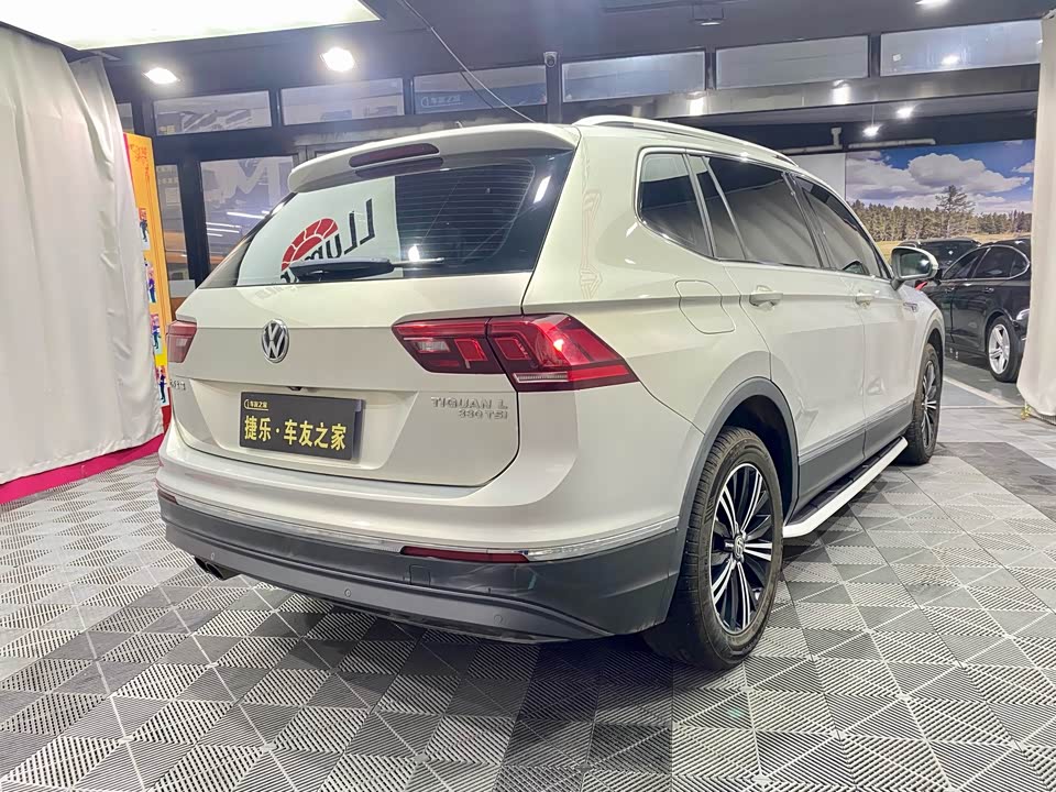 Volkswagen Tiguan L
