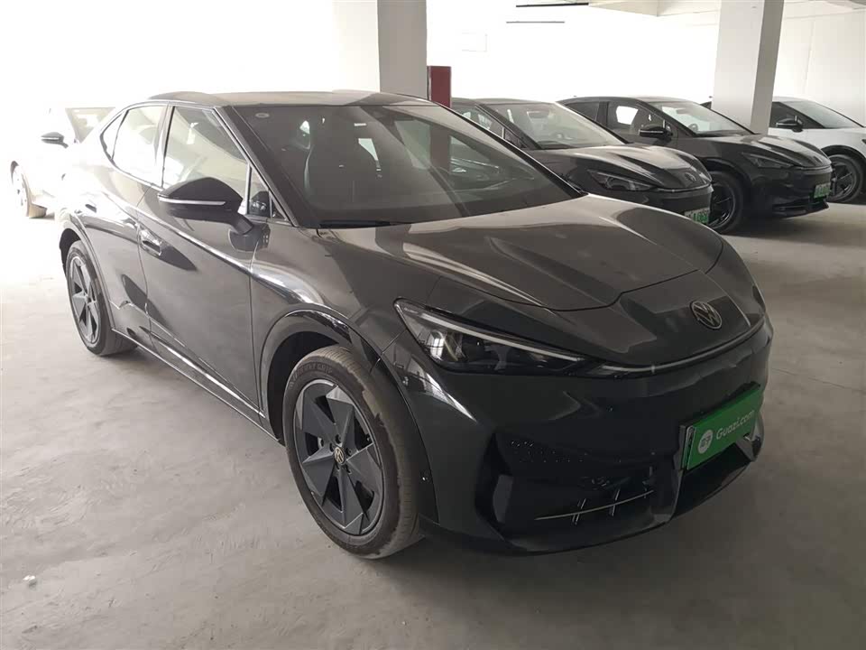 Volkswagen With the crowd 06