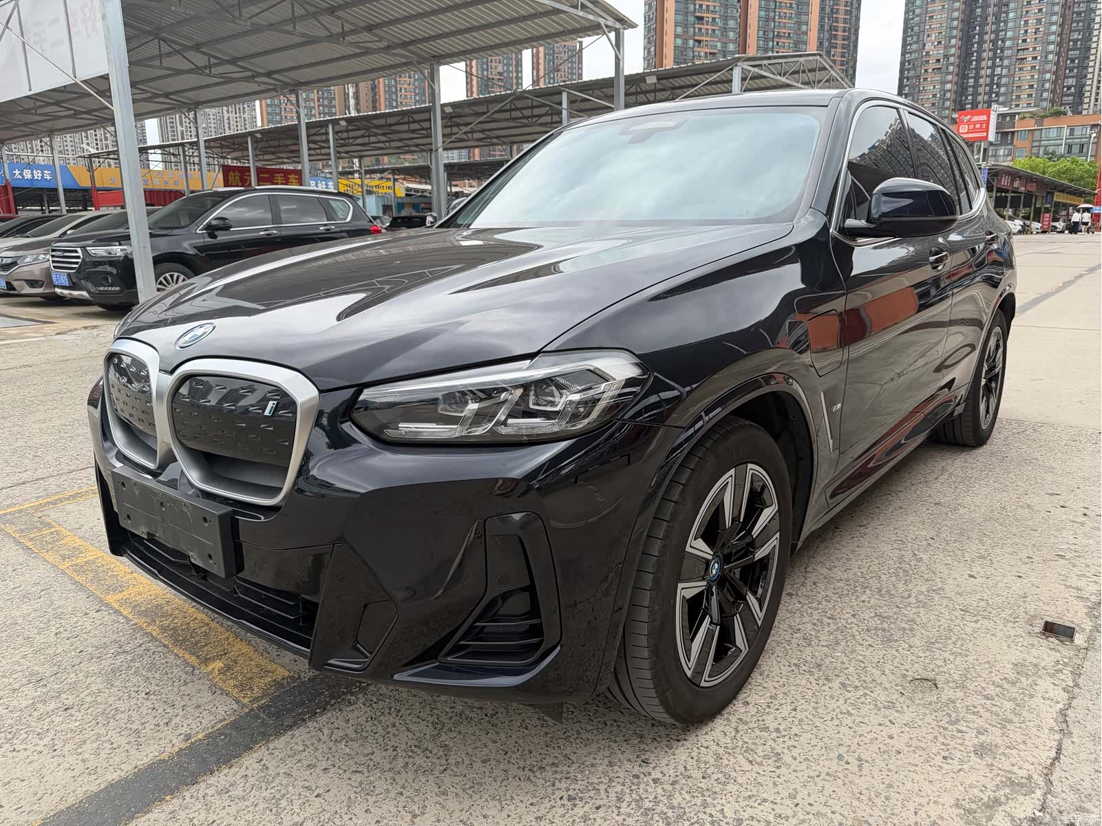 BMW iX3, 2023 1