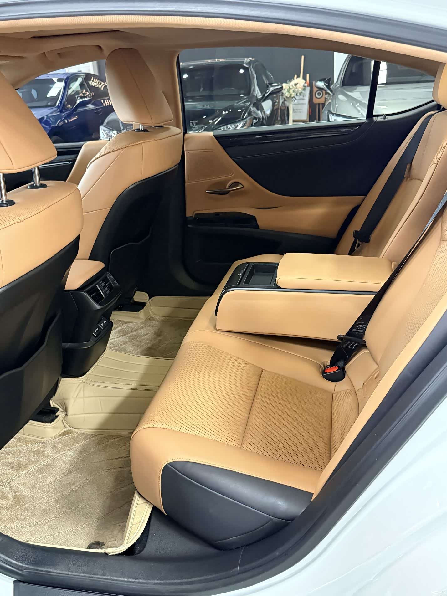 Lexus ES, 2023 8