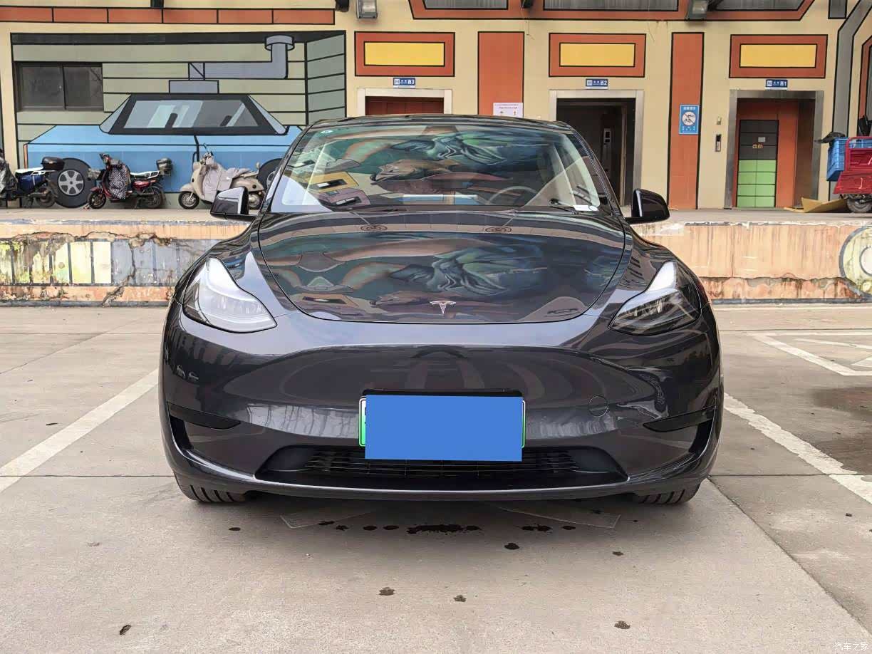 Tesla Model Y, 2024 2