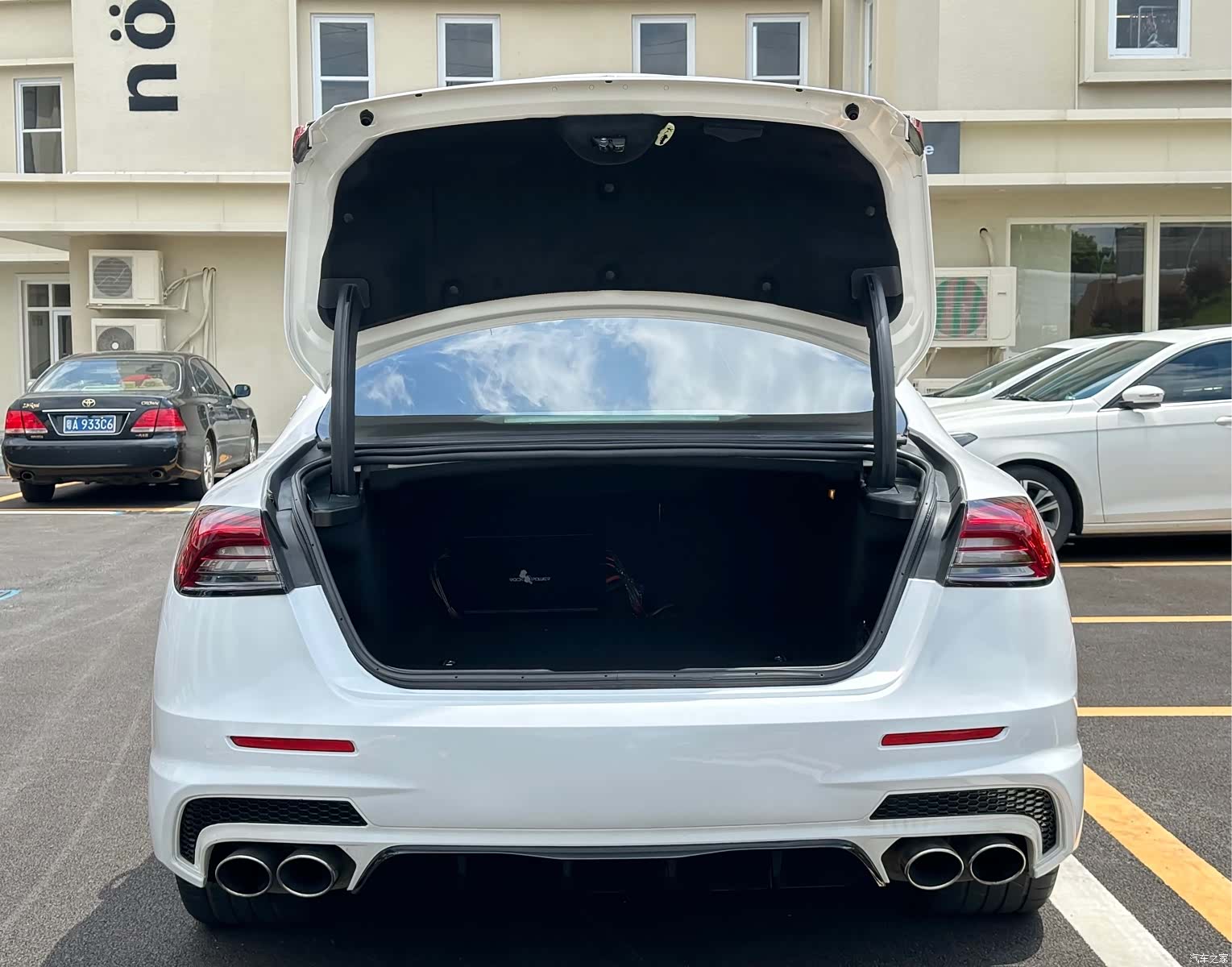 Maserati Q4, 2015 19