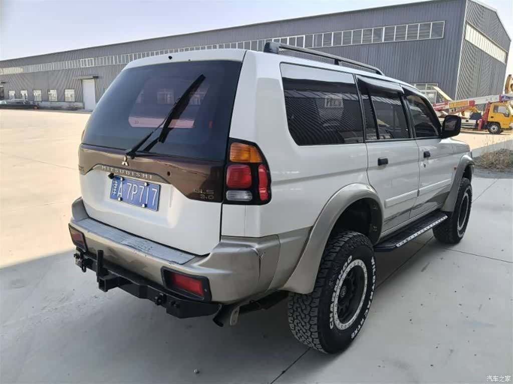 Mitsubishi Pajero, 2006 9