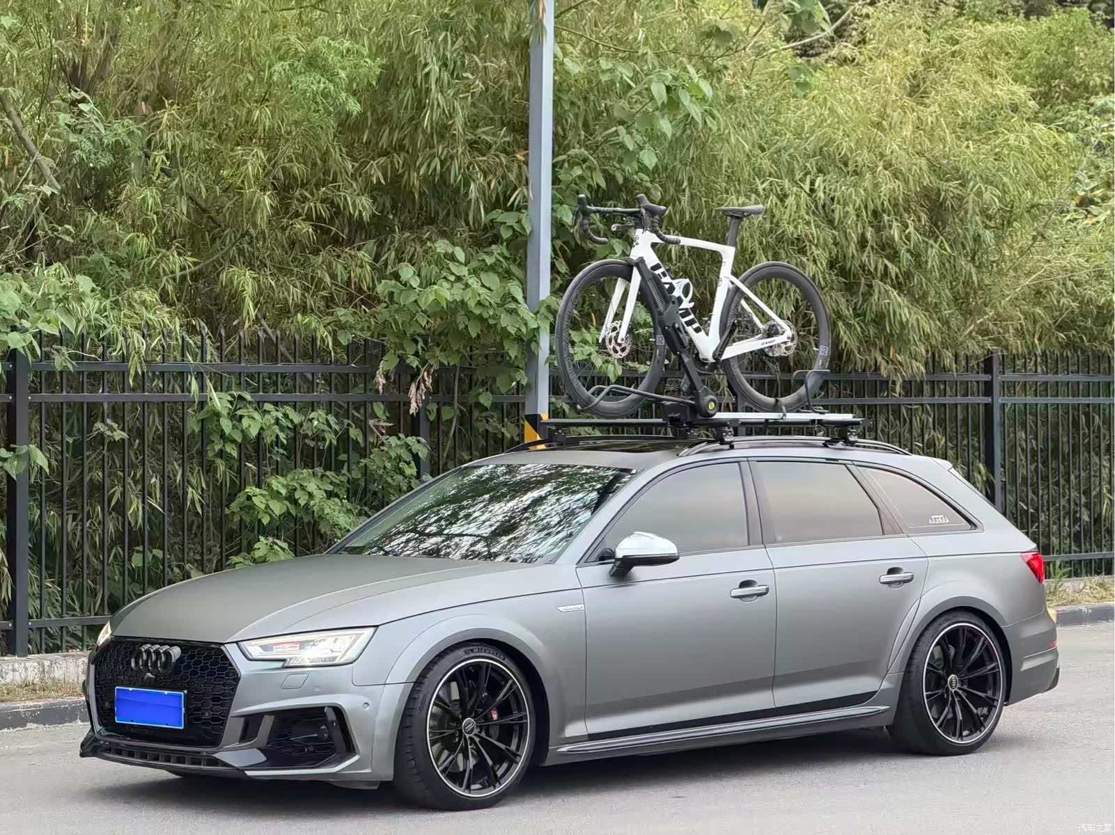 Audi A4, 2018 1
