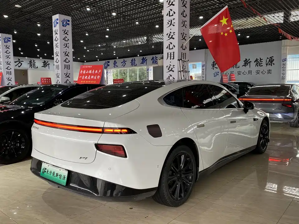 XPENG P7