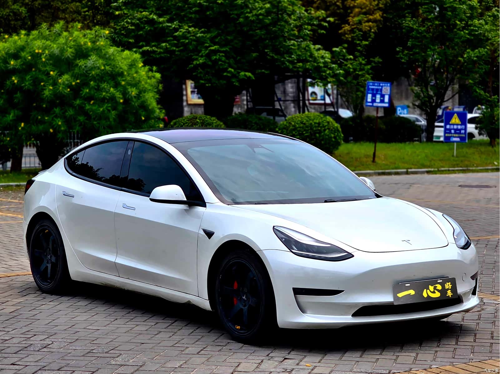 Tesla Model 3, 2019 3