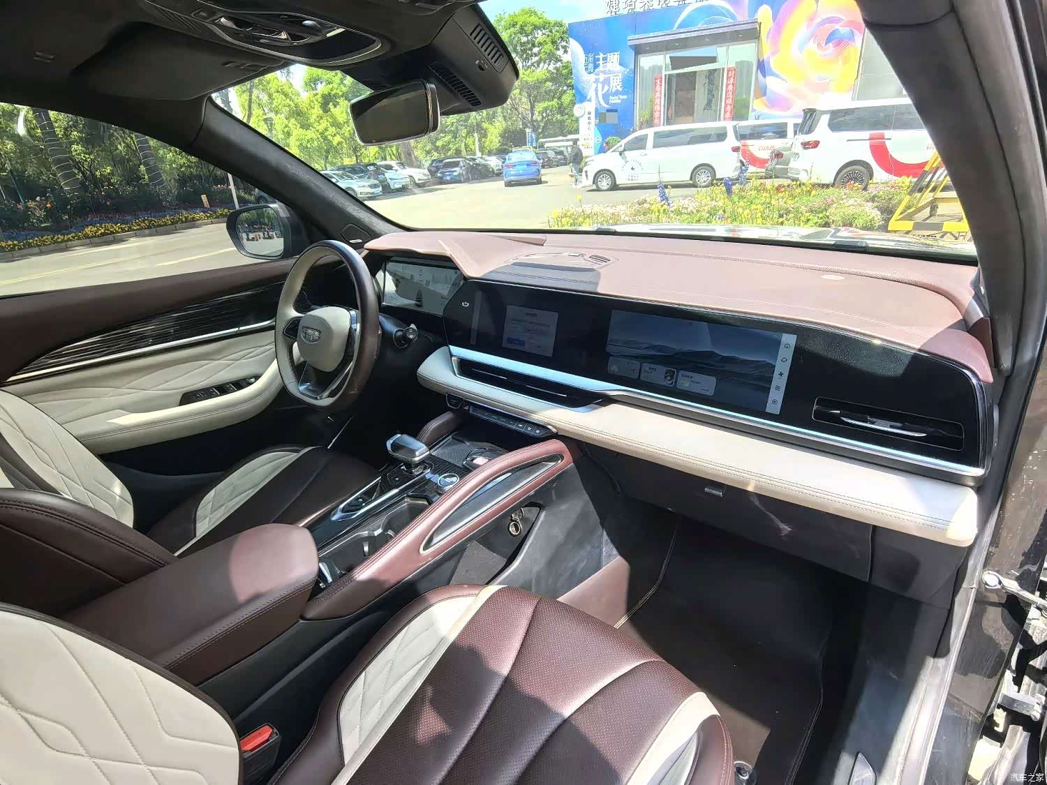 Geely Xingyue L, 2022 14
