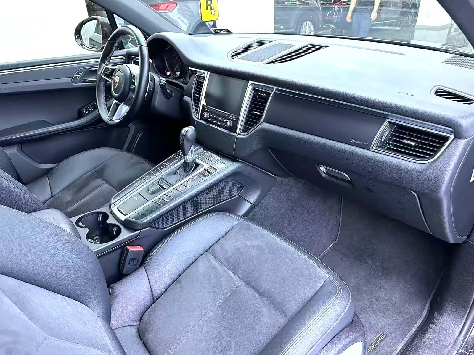 Porsche Macan, 2018 10
