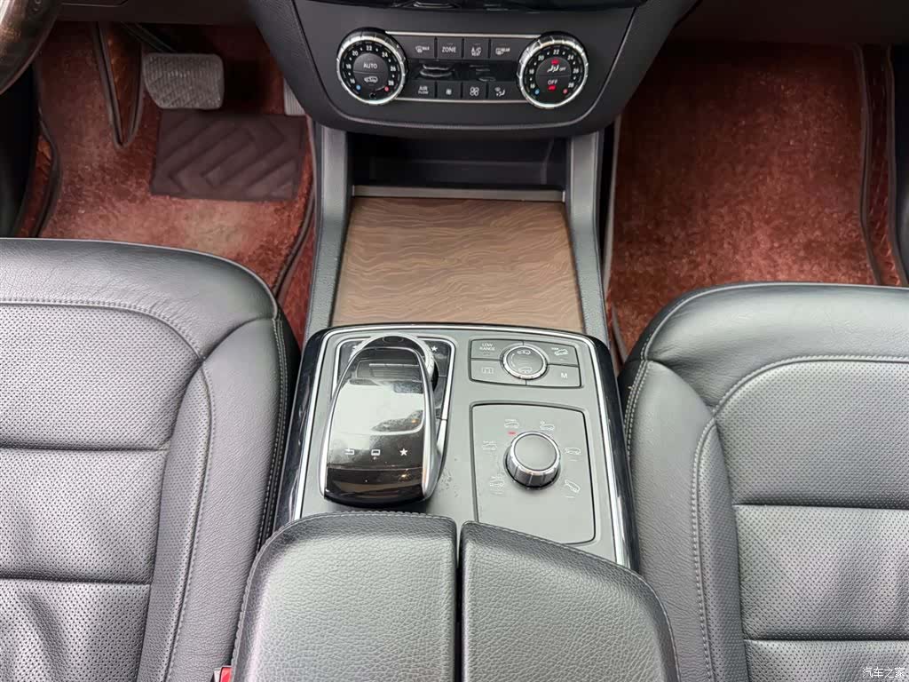 Mercedes-Benz GLS, 2016 7