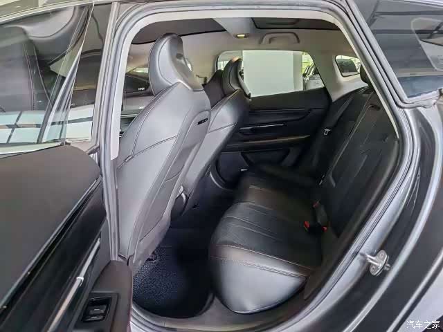 Xpeng P7, 2020 8