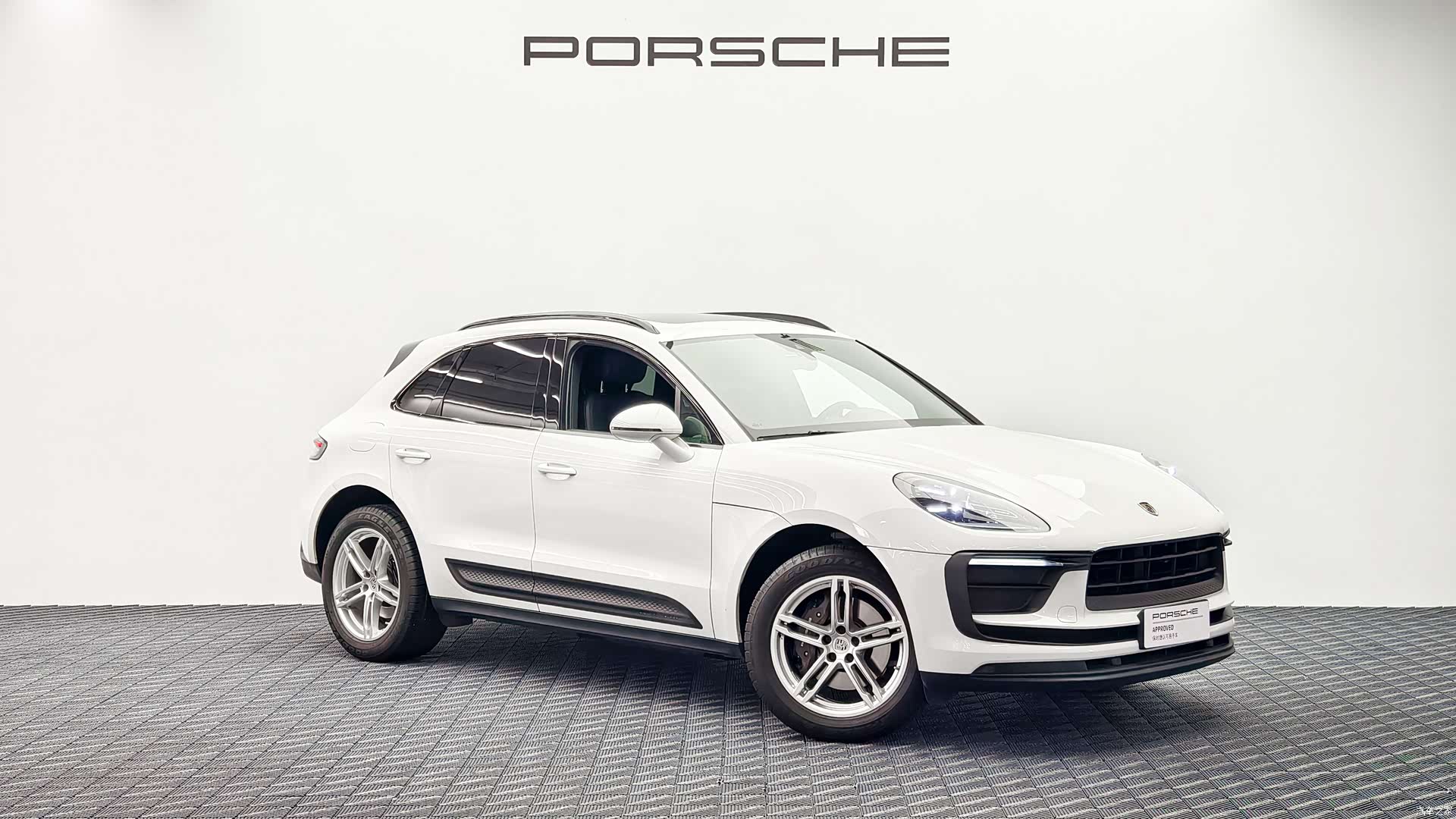 Porsche Macan, 2023 3