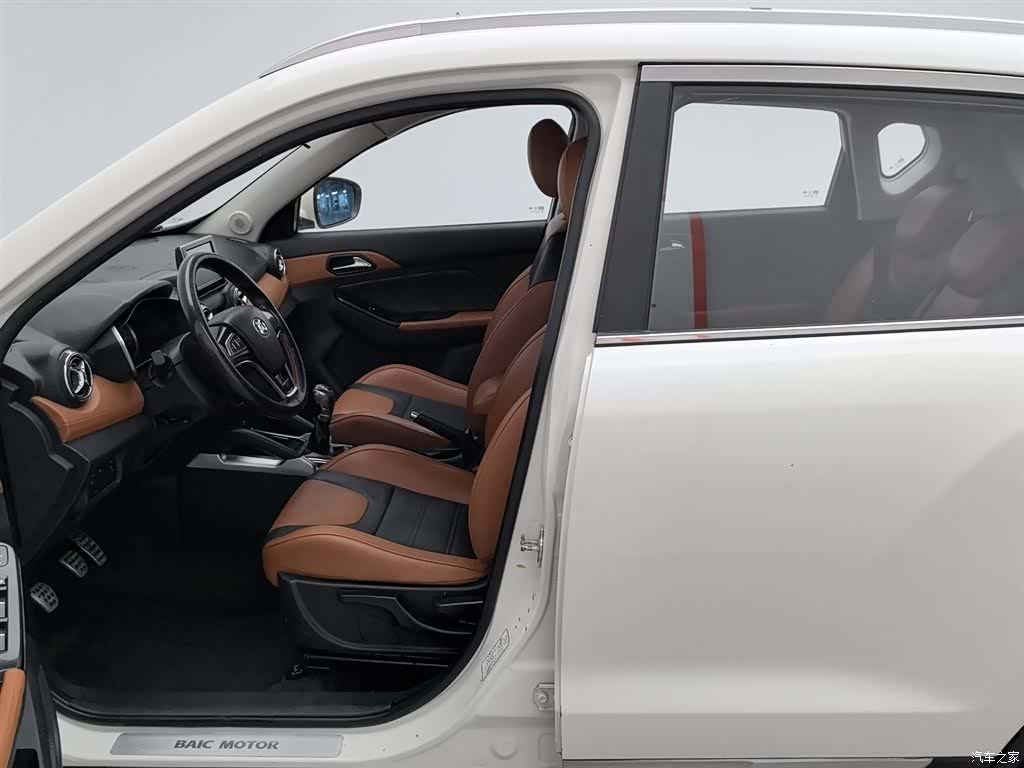 BAIC X35, 2016 10