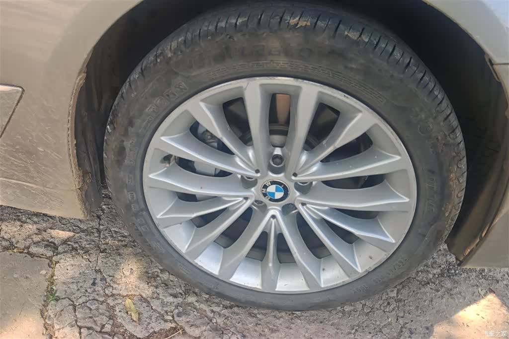 BMW 5 Series, 2018 6