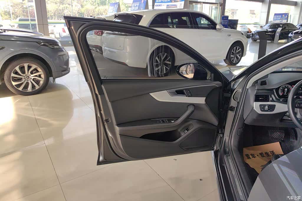 Audi A4L, 2021 7