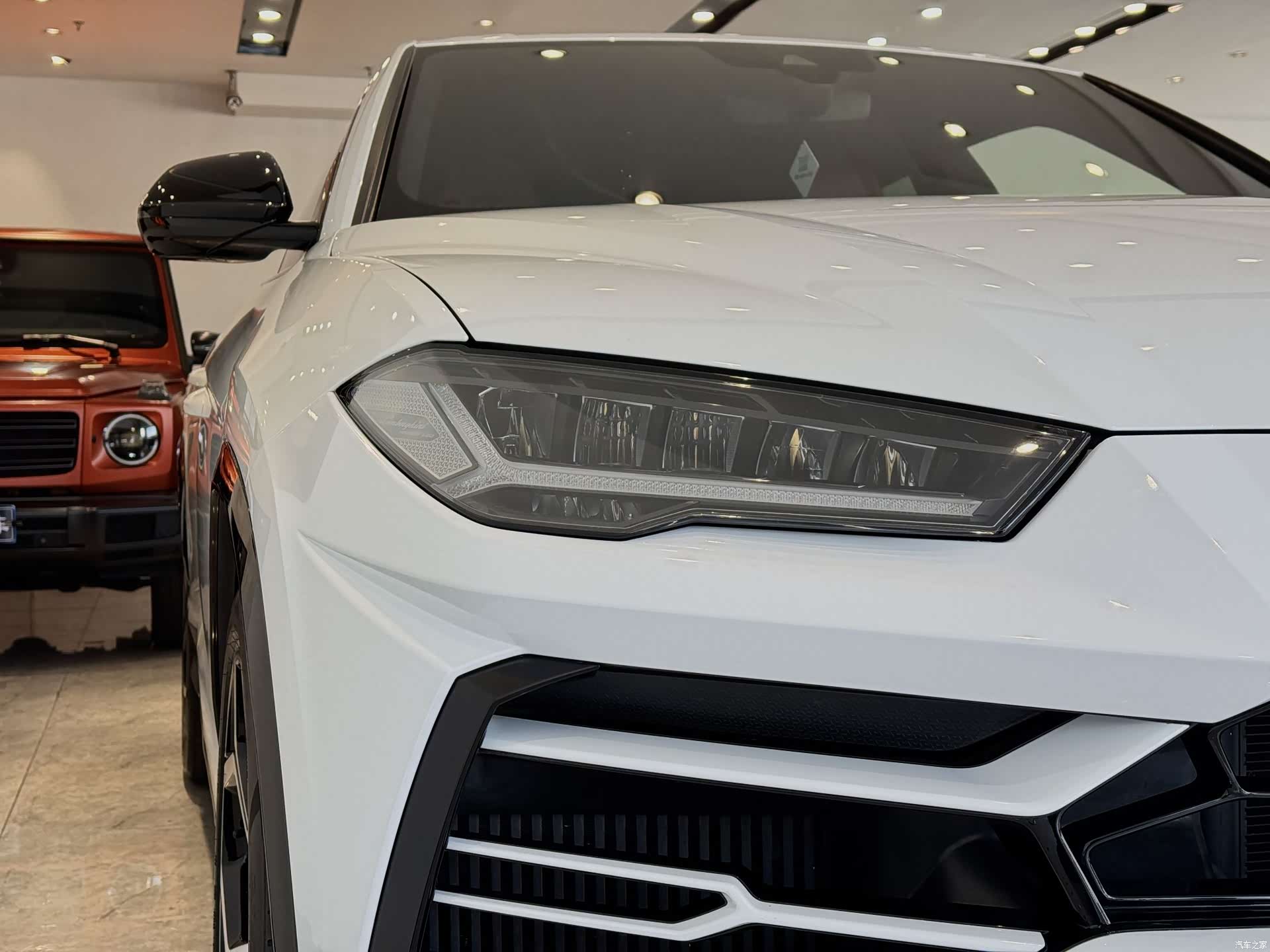 Lamborghini Urus, 2019 все фото