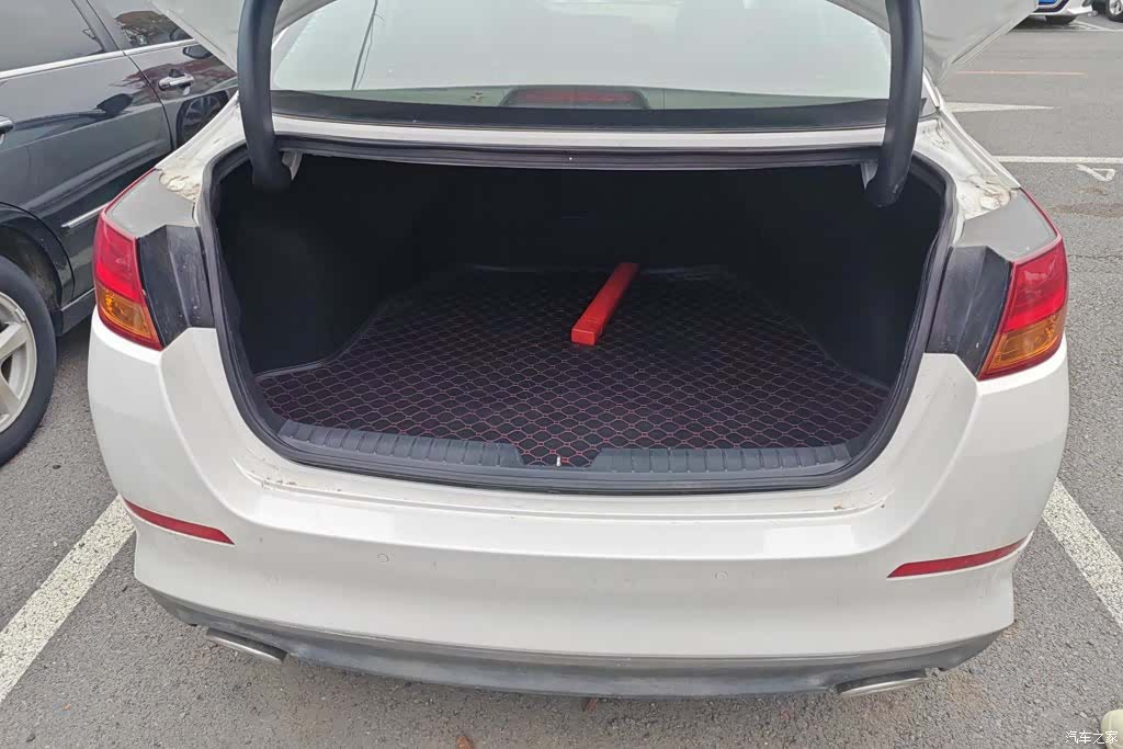 Kia K5, 2015 4