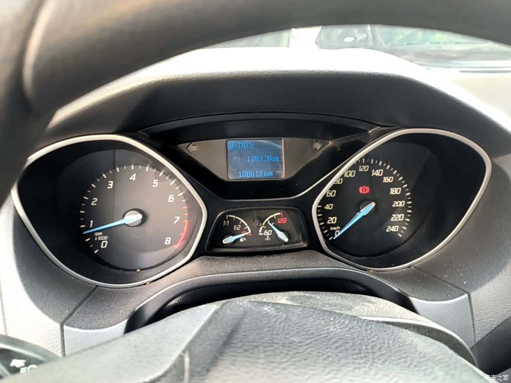 Ford Focus, 2015 12