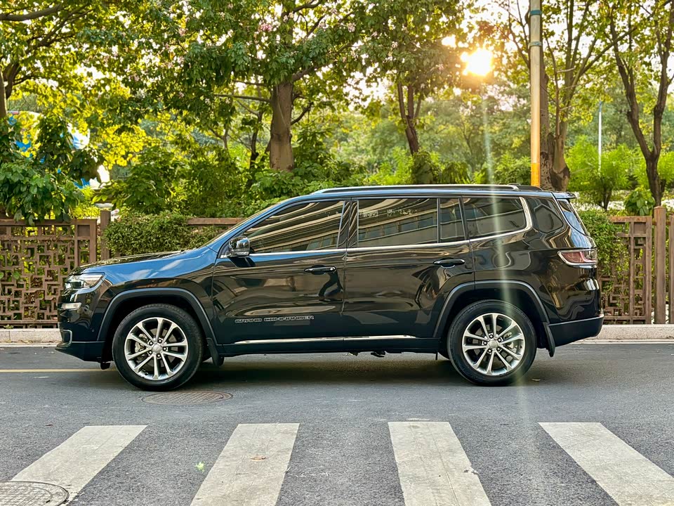 Jeep Grand Commander