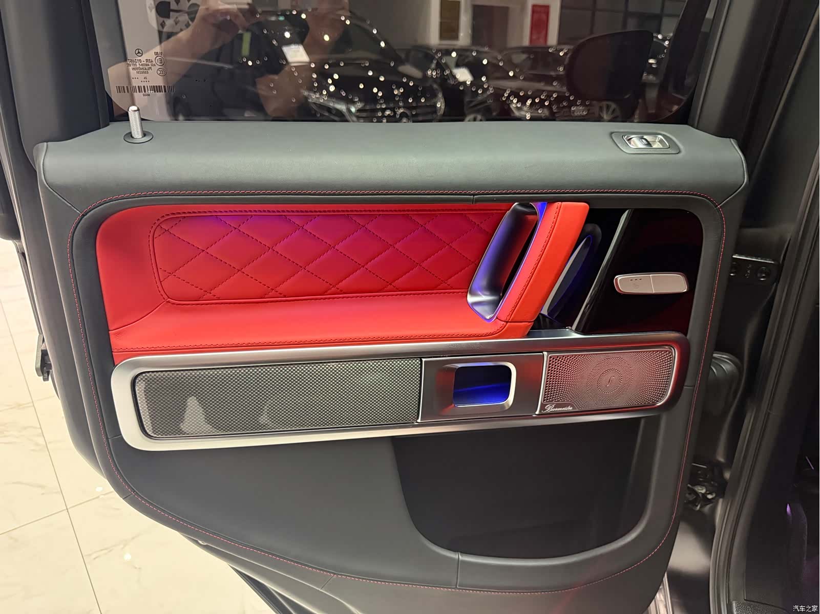Mercedes-Benz G-Class, 2025 8