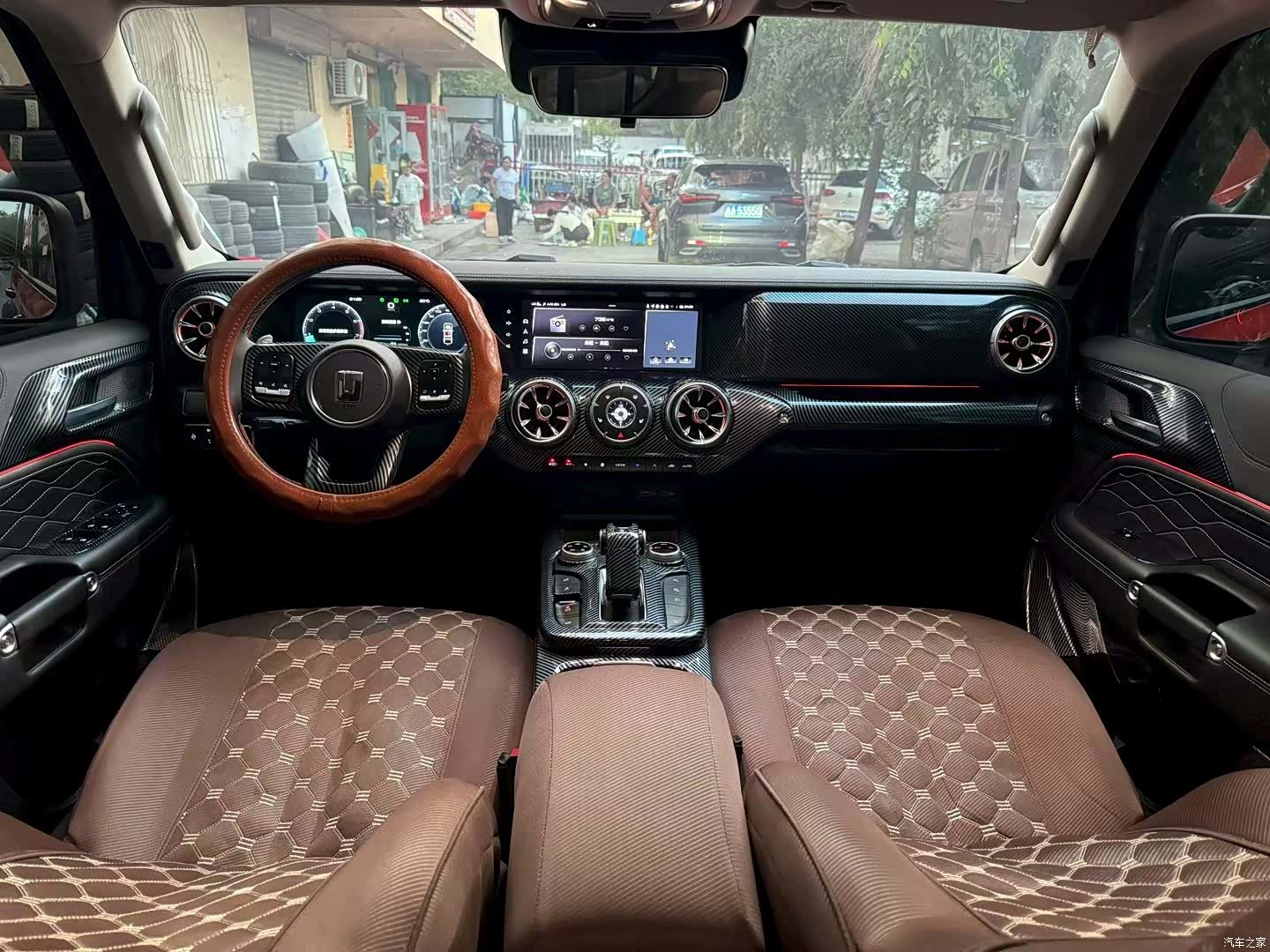 Tank 300, 2024 6