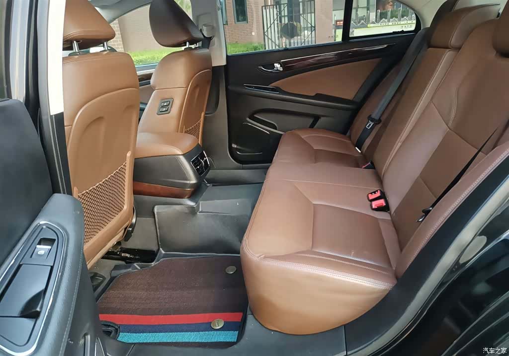 Hongqi H7, 2017 11