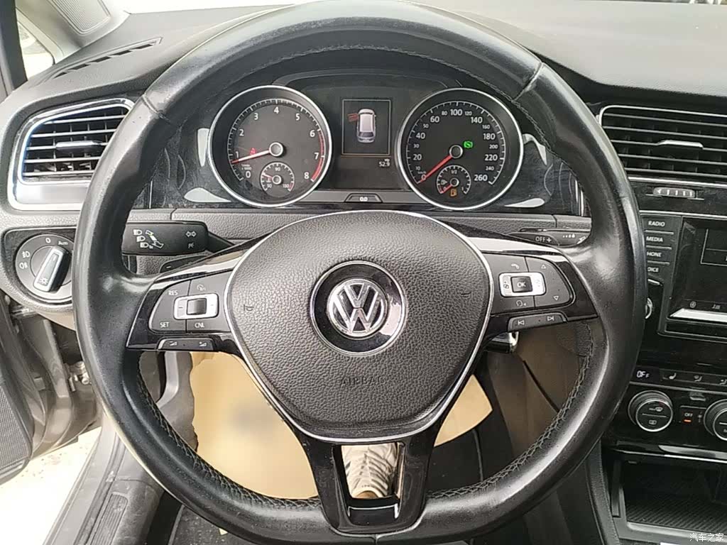 Volkswagen Golf, 2016 11