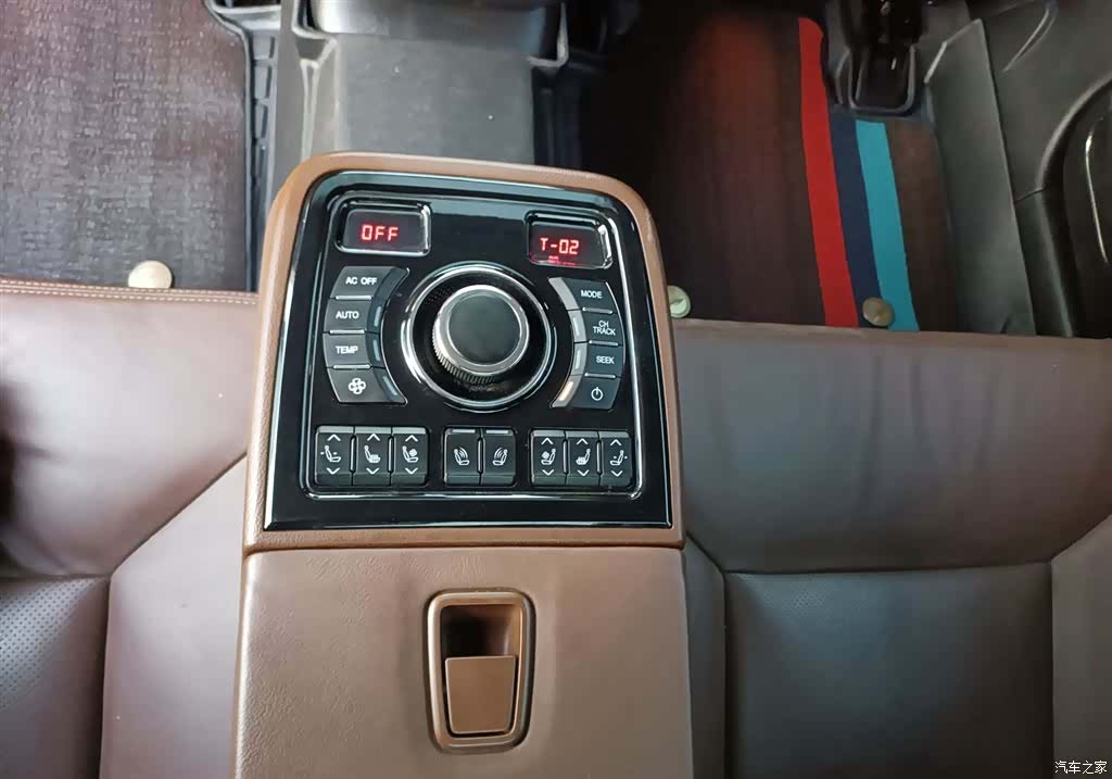 Hongqi H7, 2017 13