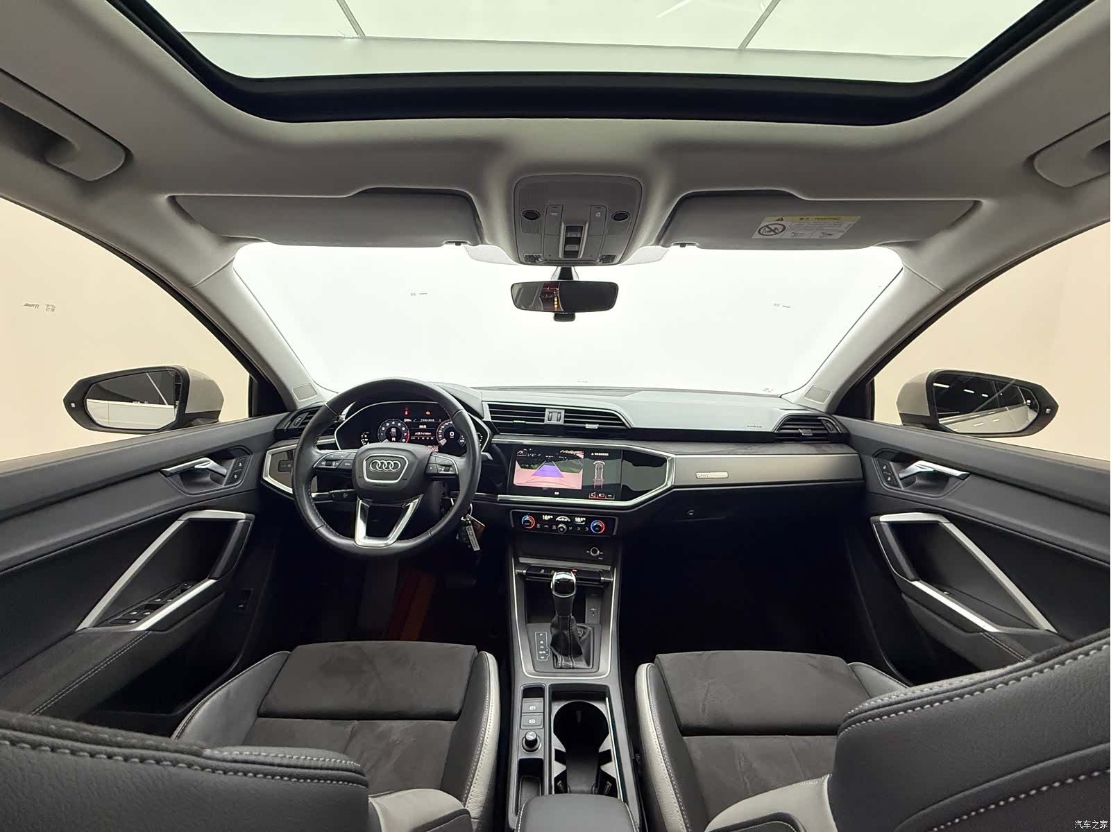 Audi Q3, 2022 9
