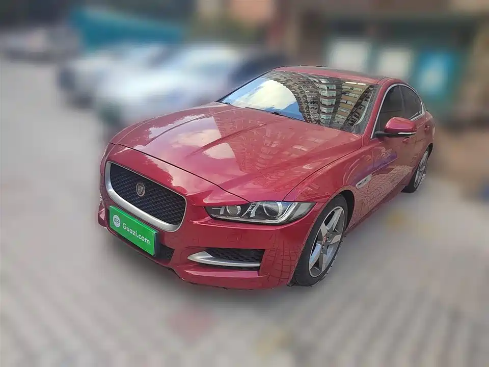 Jaguar XE