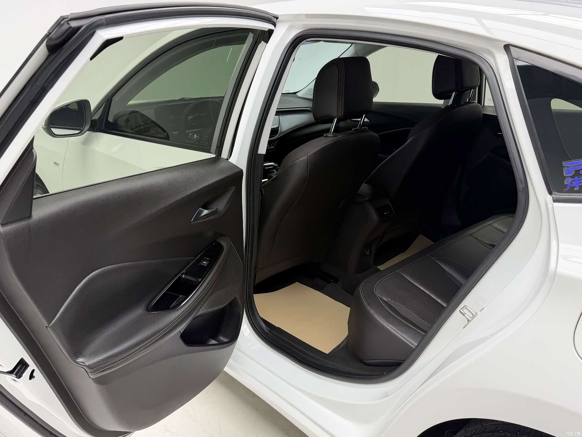 Buick Verano, 2023 15