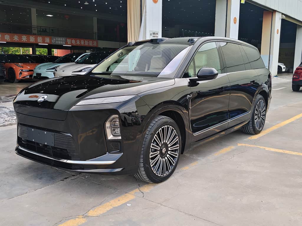 NIO ES8