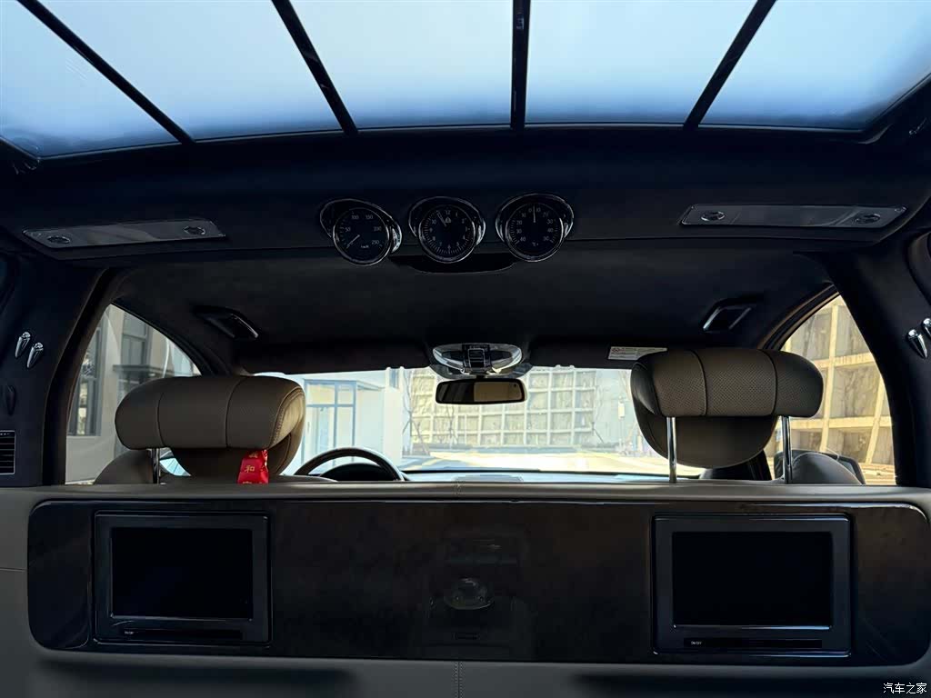 Maybach S-Class, 2013 9