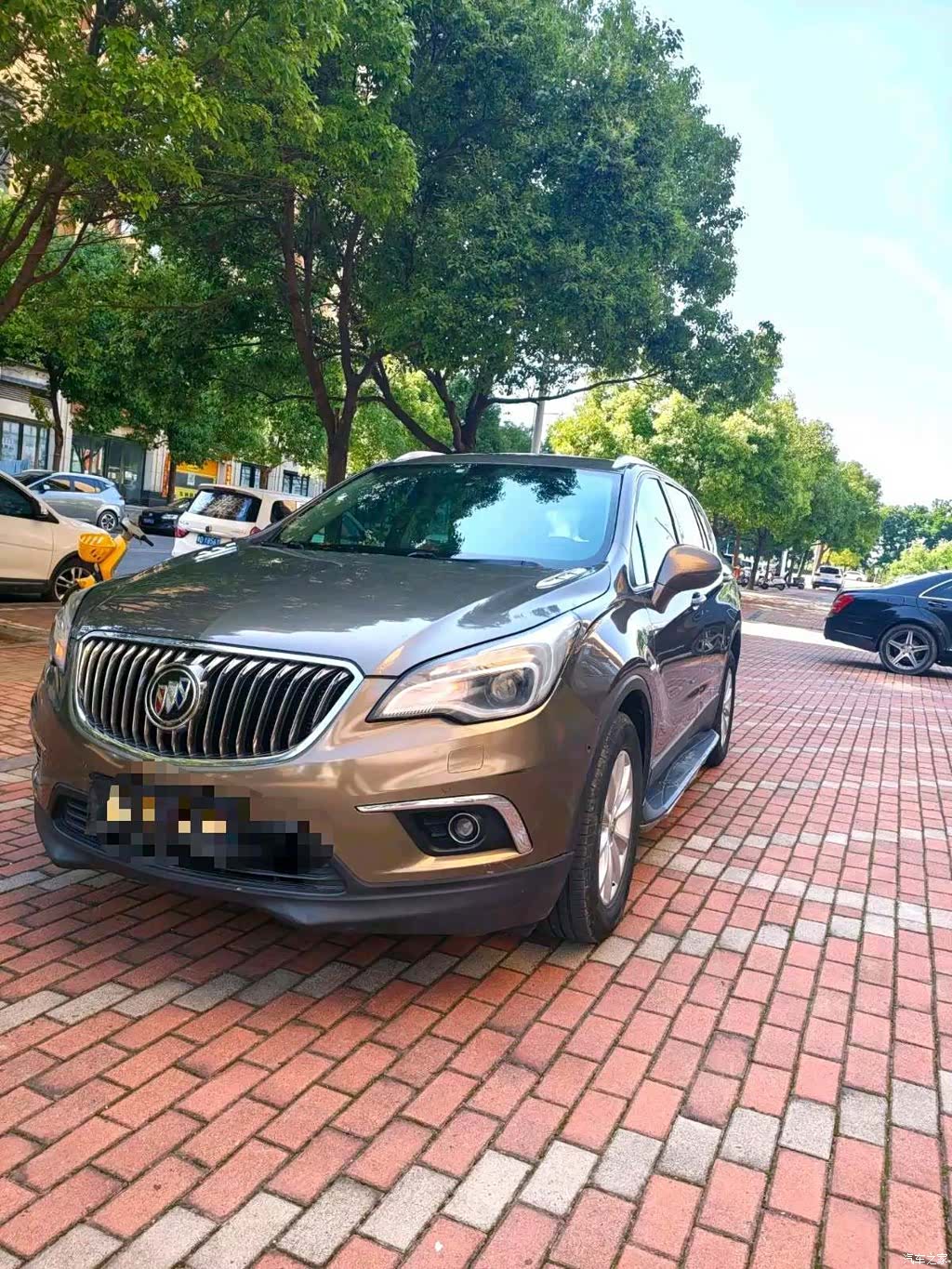 Buick Envision Plus, 2016 1