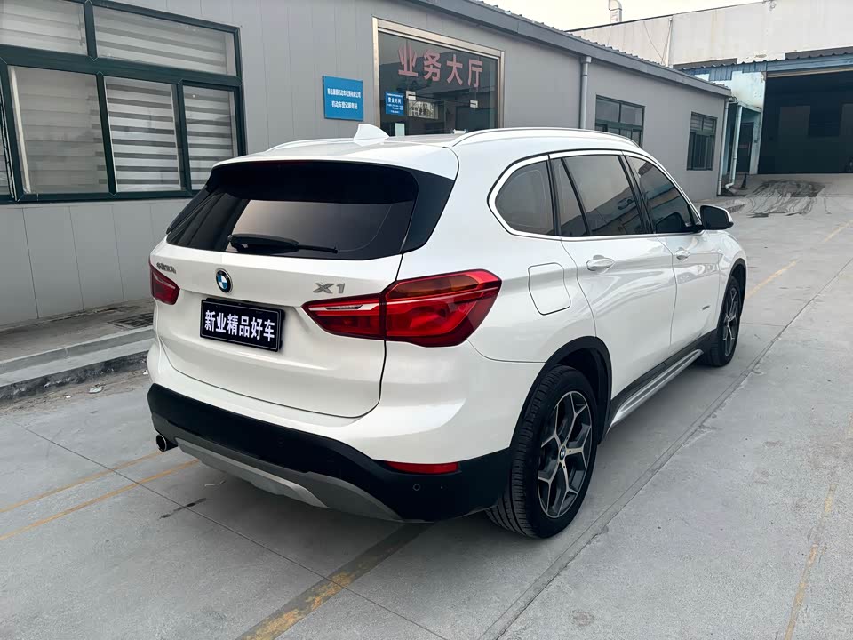 BMW X1
