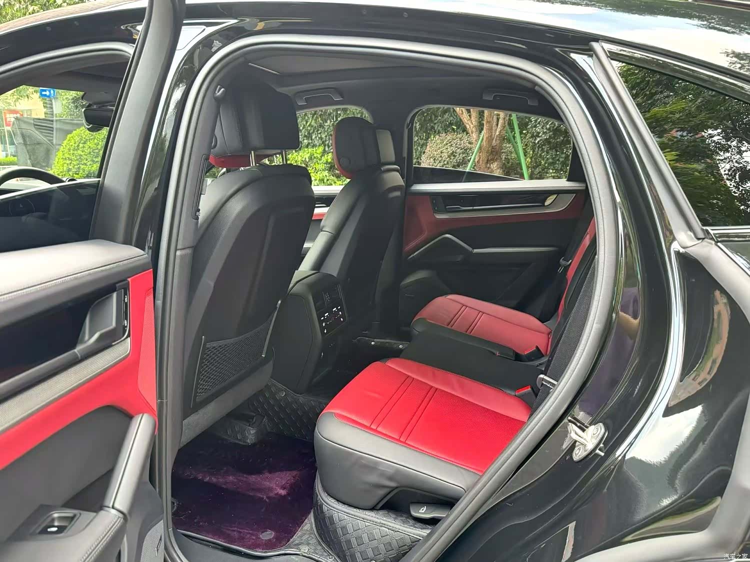 Porsche Cayenne, 2024 4