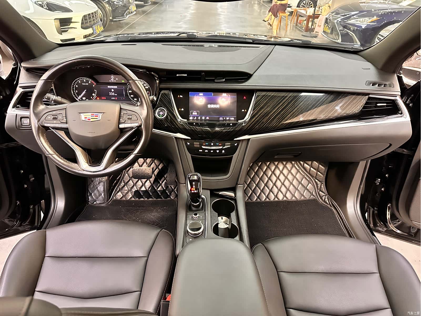 Cadillac XT6, 2022 9