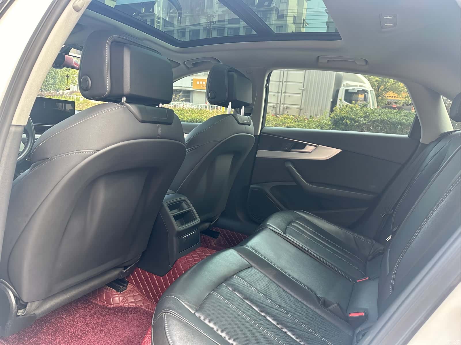 Audi A4L, 2022 6