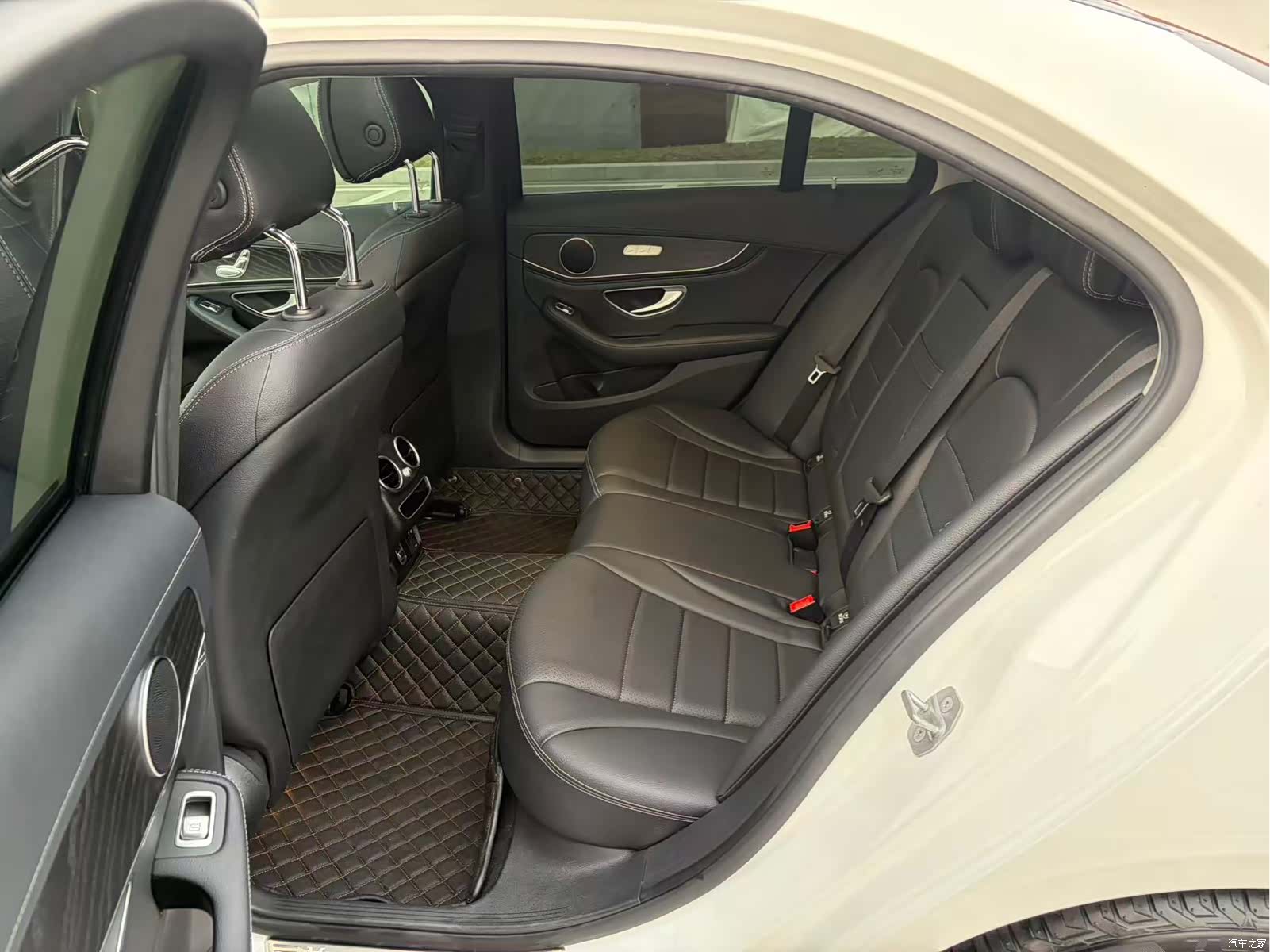Mercedes-Benz C-Class, 2020 10