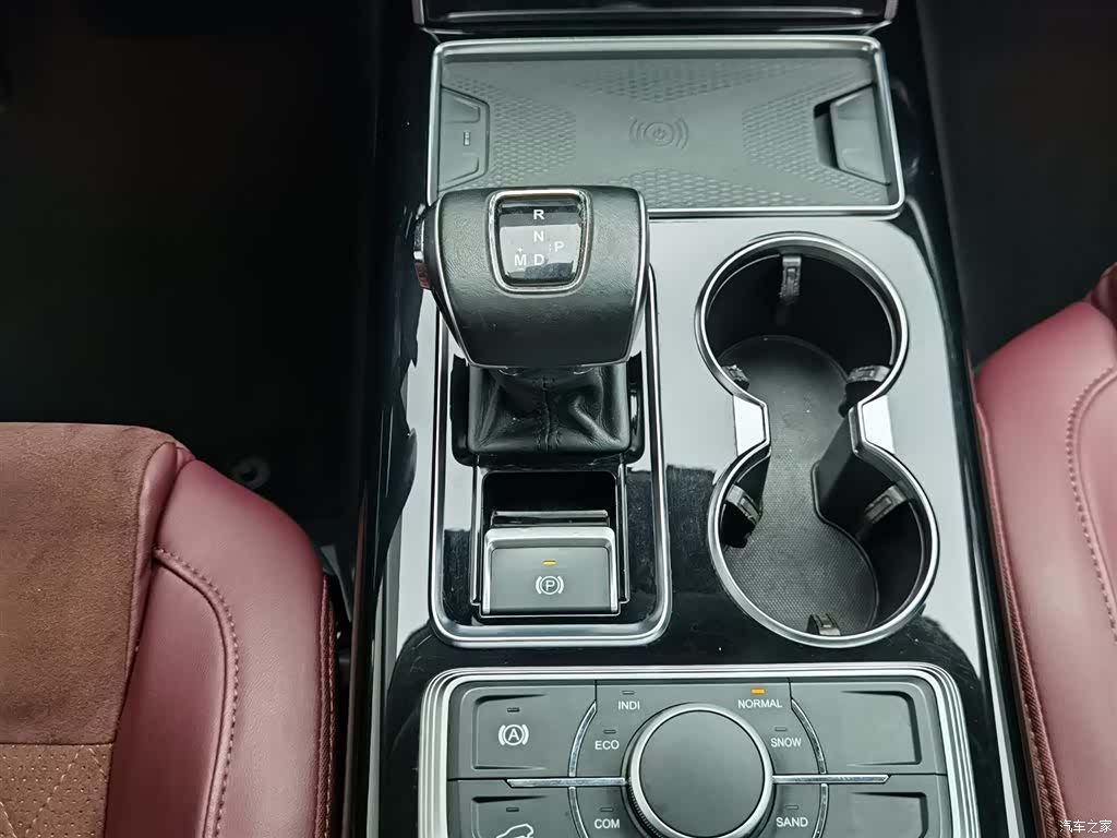 Hongqi HS7, 2022 13