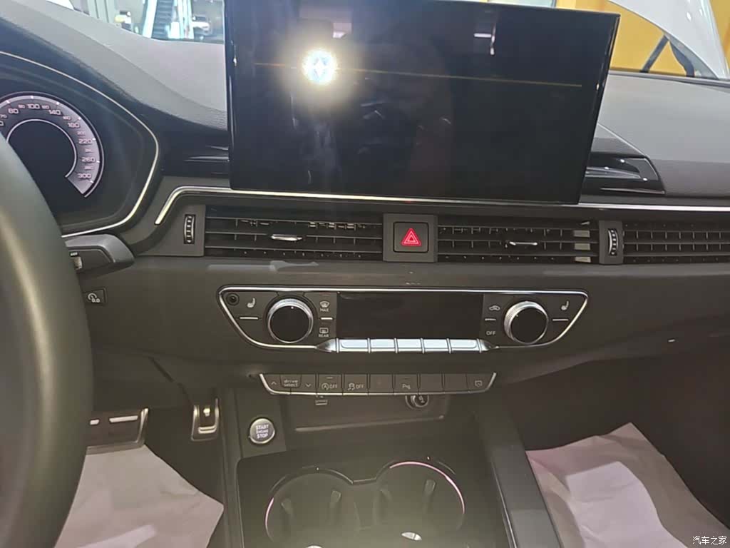 Audi A4L, 2024 13