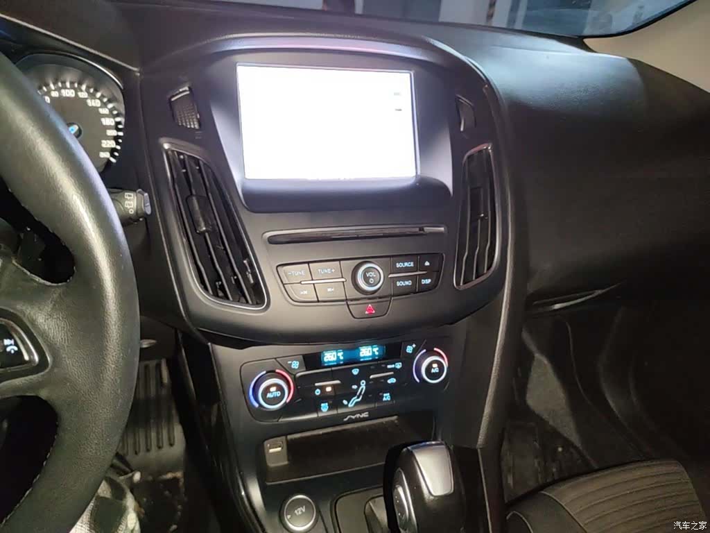 Ford Focus, 2018 13
