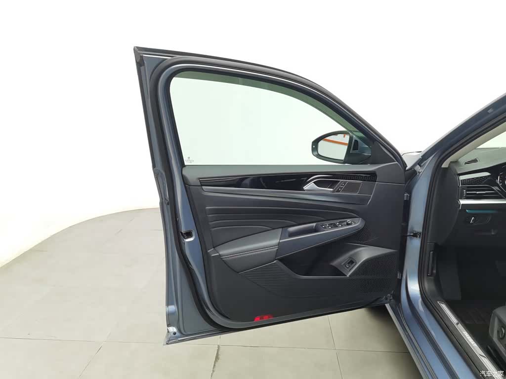Volkswagen Passat, 2022 8