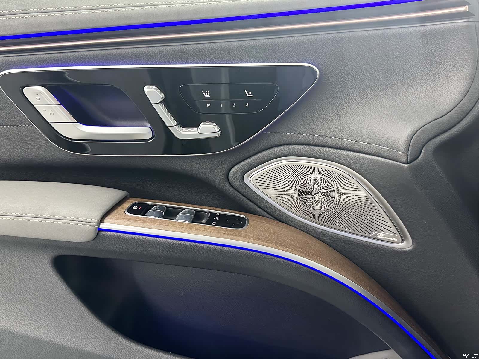 Mercedes-Benz EQS, 2025 18